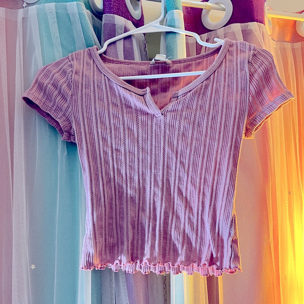 Aeropostale. Size small. Purple crop top.